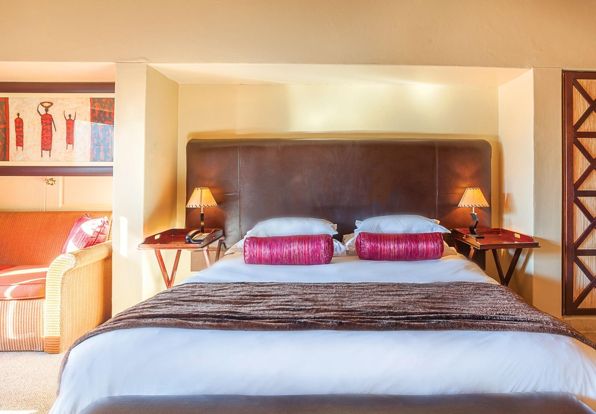 Kloofzicht Lodge & Spa Krugersdorp Ngoại thất bức ảnh A bedroom at the hotel