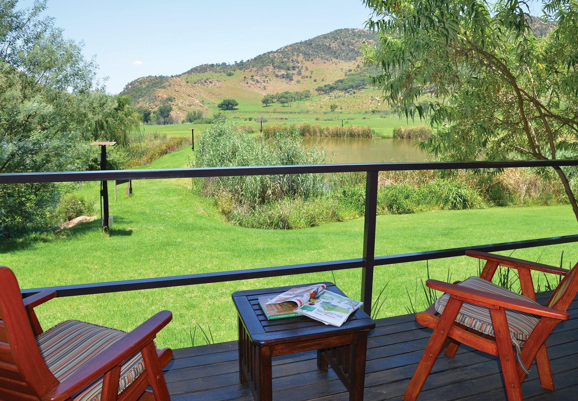 Kloofzicht Lodge & Spa Krugersdorp Ngoại thất bức ảnh View from the deck of the main house