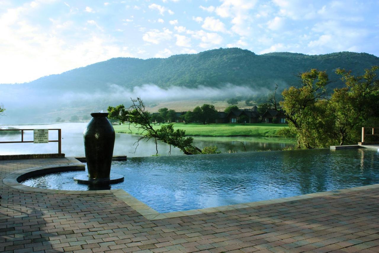 Kloofzicht Lodge & Spa Krugersdorp Ngoại thất bức ảnh View of the resort